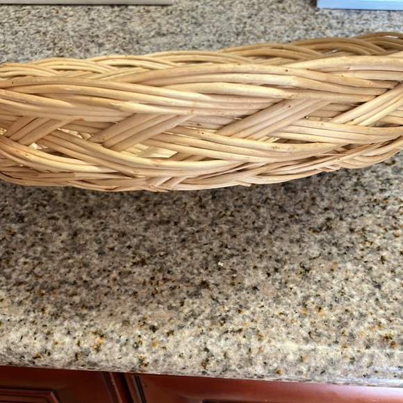 Rattan large round woven basket/tray 13x14 inches - Picture 2 of 6